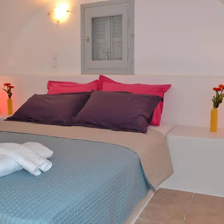 Odysseas Perivolos (Santorini)