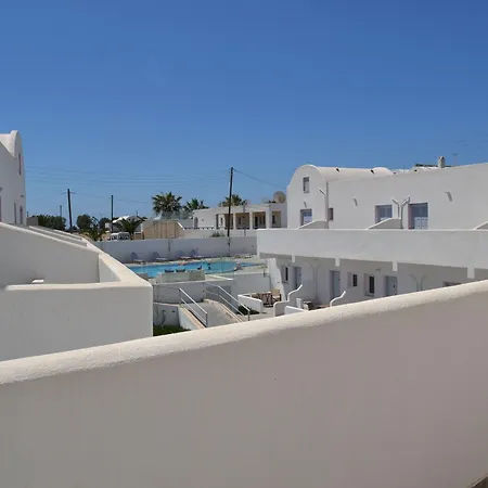 Odysseas 3* Perivolos (Santorini)