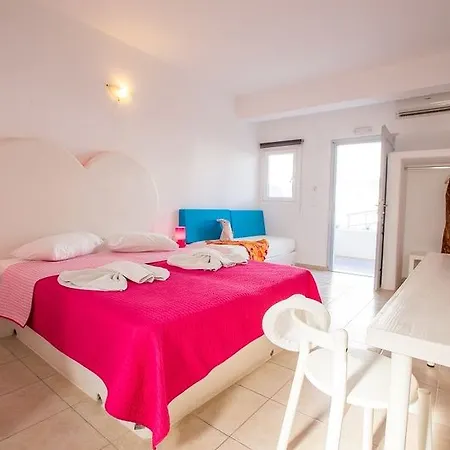 Odysseas Hotel 3*