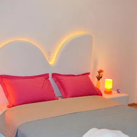 Odysseas 3* Perivolos (Santorini)